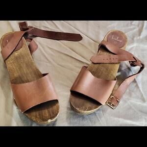Lulu's Brown Clog Sandals with Straps